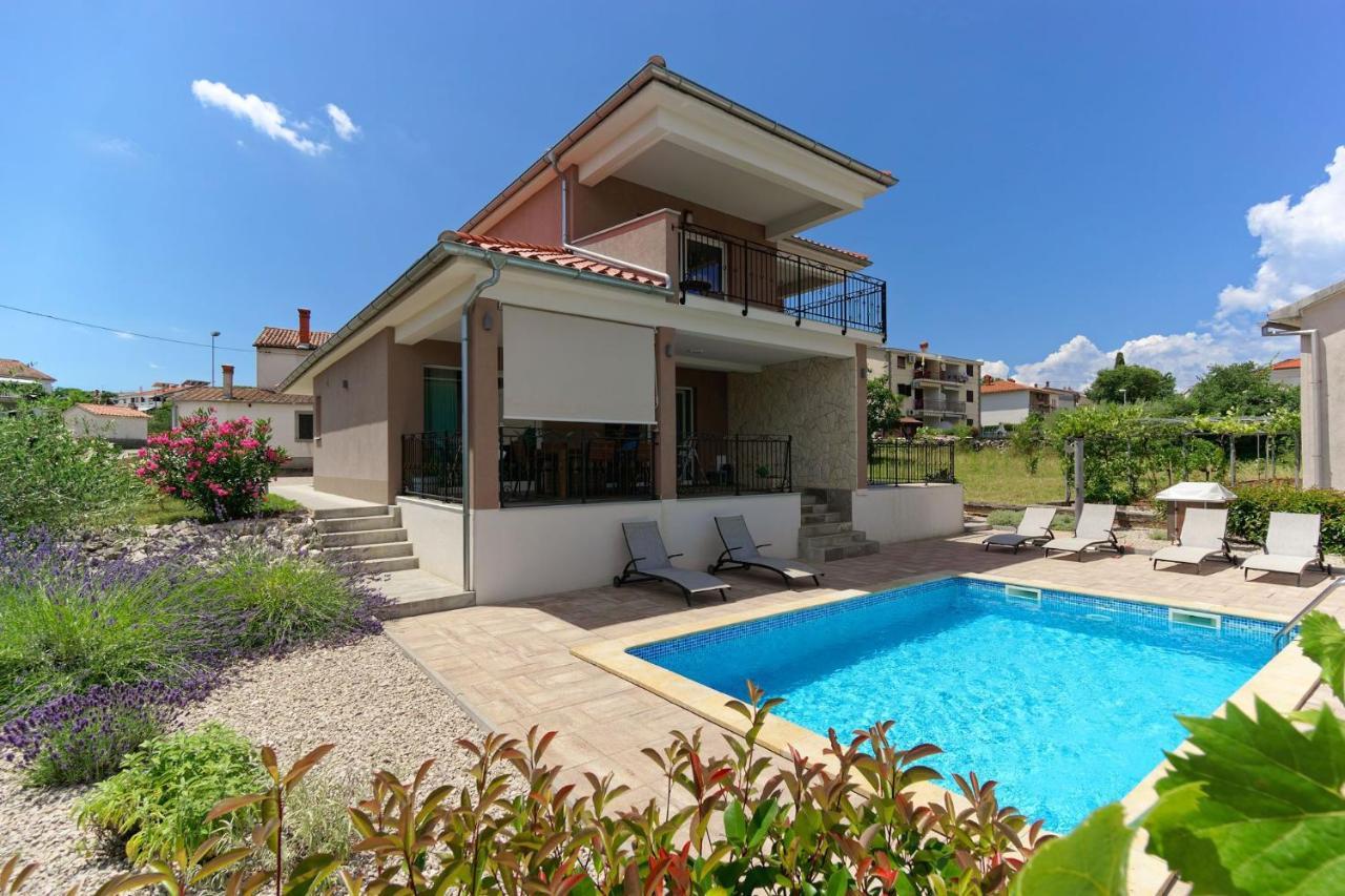 Villa Nerium Малинска Экстерьер фото